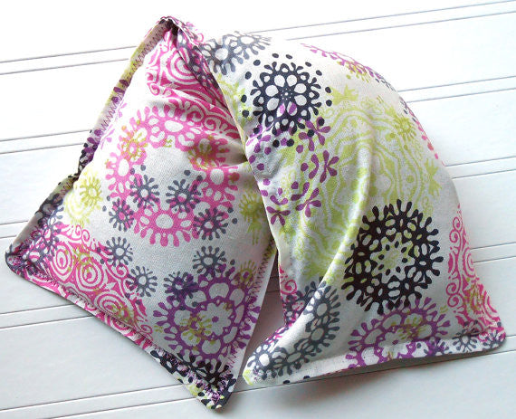 Sheila: Flax Seed Hot/Cold Pack | Microwavable Heating Pad and Ice Pack - Sew Colorful Designs