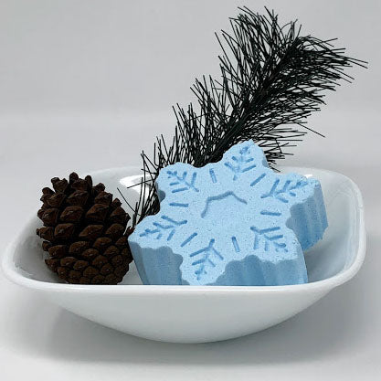 Aspen Winter: Fizzy Snowflake Bath Bomb